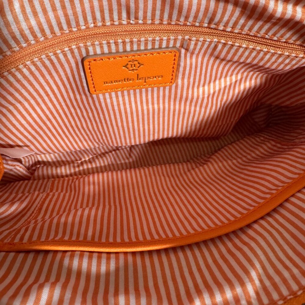 Nanette Lepore Beige & Orange Woven Chain Strap Bag With Logo Accent - Picture 4 of 8